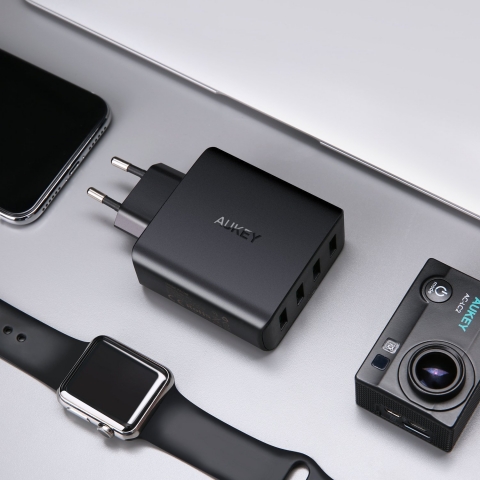 Caricatore USB da Muro e AiPower Tecnologia a 4 Porte 40W